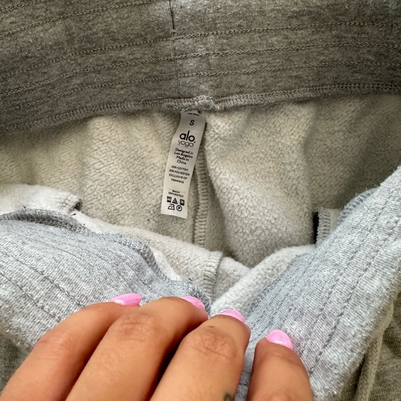 ALO: High-Waist Easy Sweat Short - Picture 2 of 2